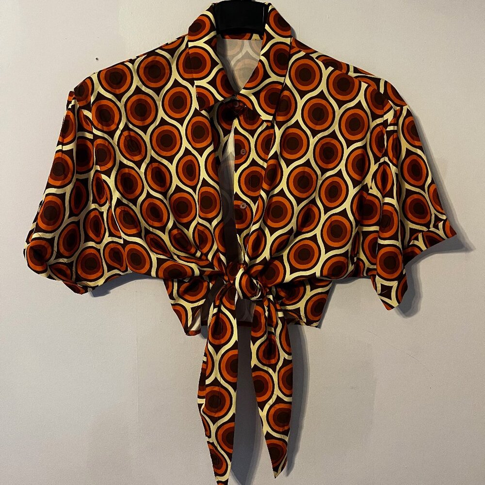 Fun 70's style tie up top